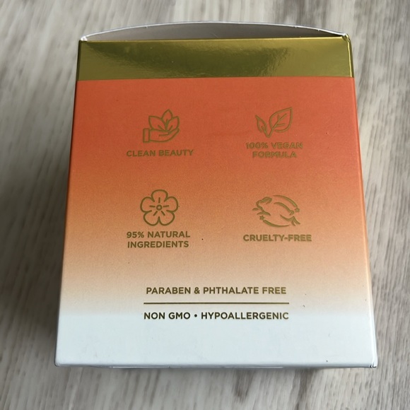 NIB Clear Visage Vitamin C & Collagen Brightening Day Cream 1.68 Fl Oz - Picture 4 of 5